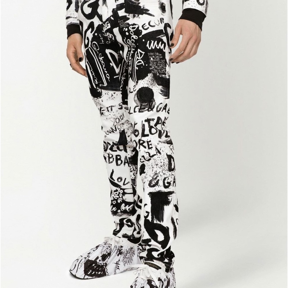 Dolce & Gabbana Graffiti-Print Denim Skinny Jeans - Picture 3 of 17